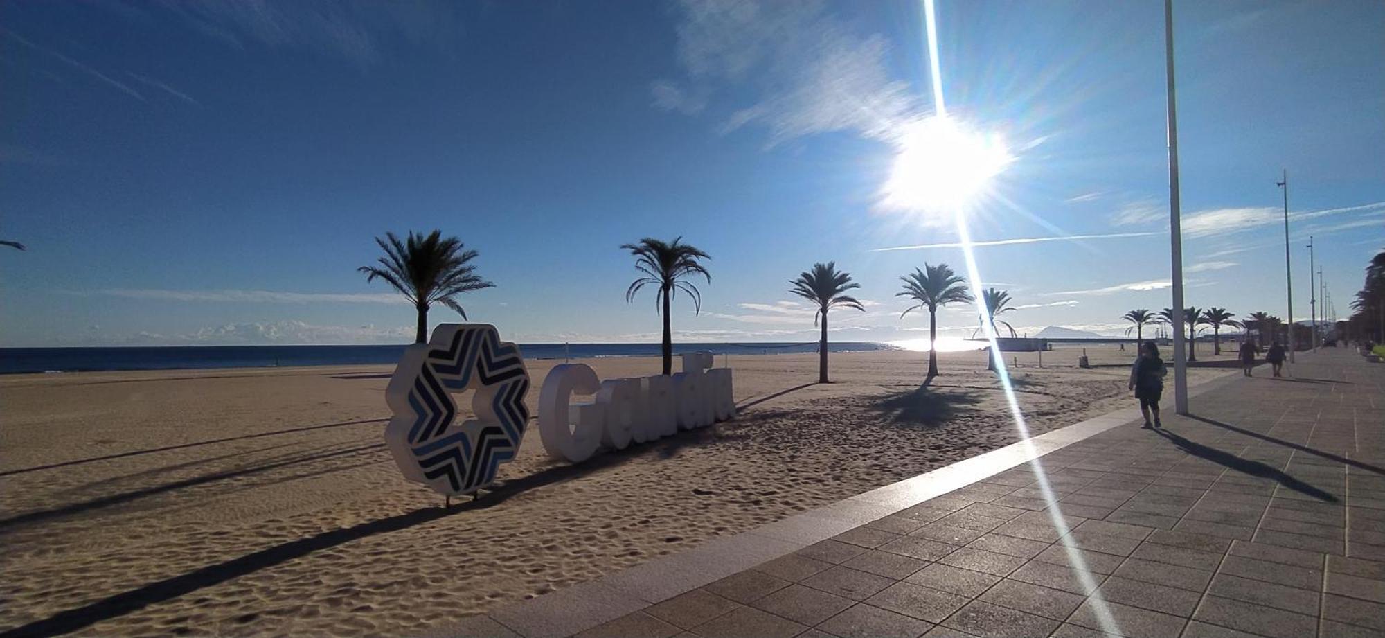 Ola Marina Solo Familias Apartment Playa de Gandia Exterior photo